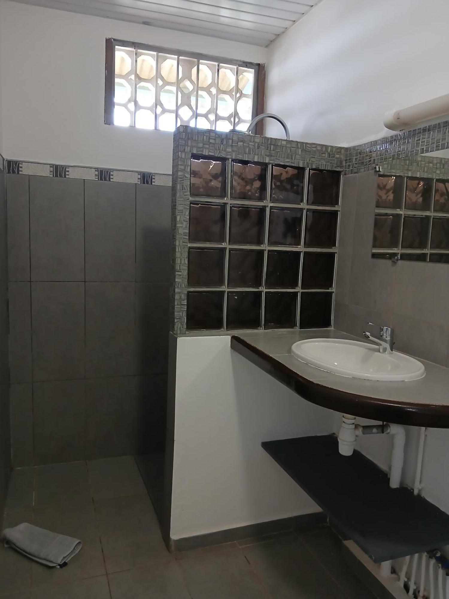 סן לורן דו מארוני St-Laurent St-Maurice Confort T2 A מראה חיצוני תמונה