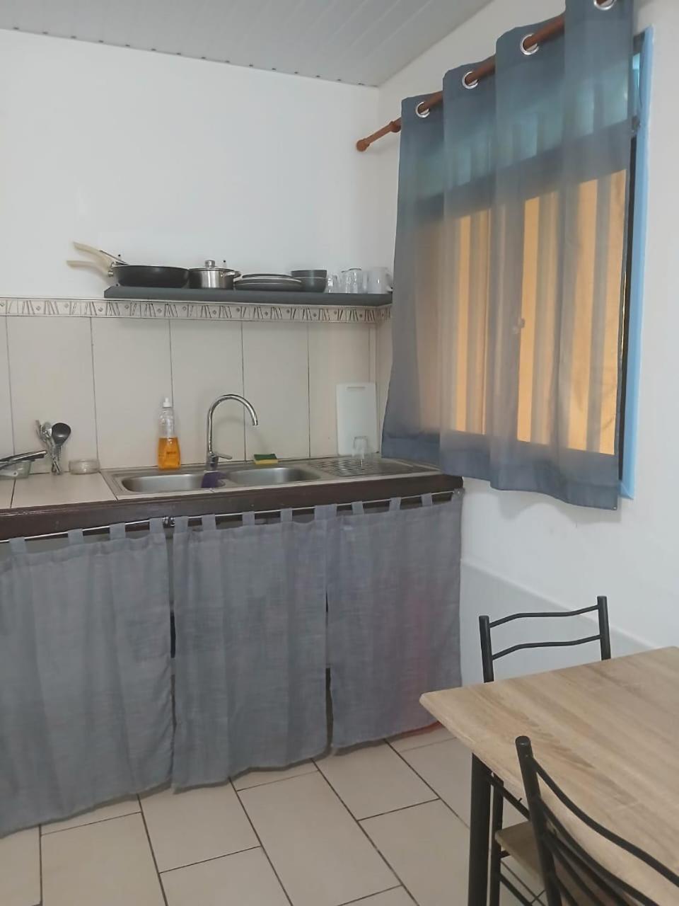 סן לורן דו מארוני St-Laurent St-Maurice Confort T2 A מראה חיצוני תמונה